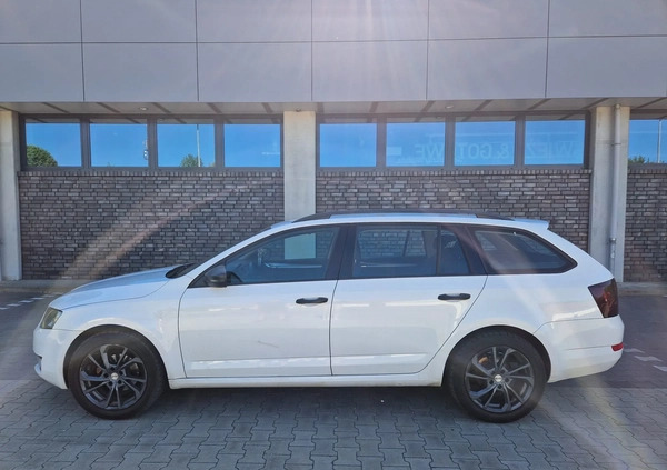 Skoda Octavia cena 27000 przebieg: 316000, rok produkcji 2015 z Bytom małe 56